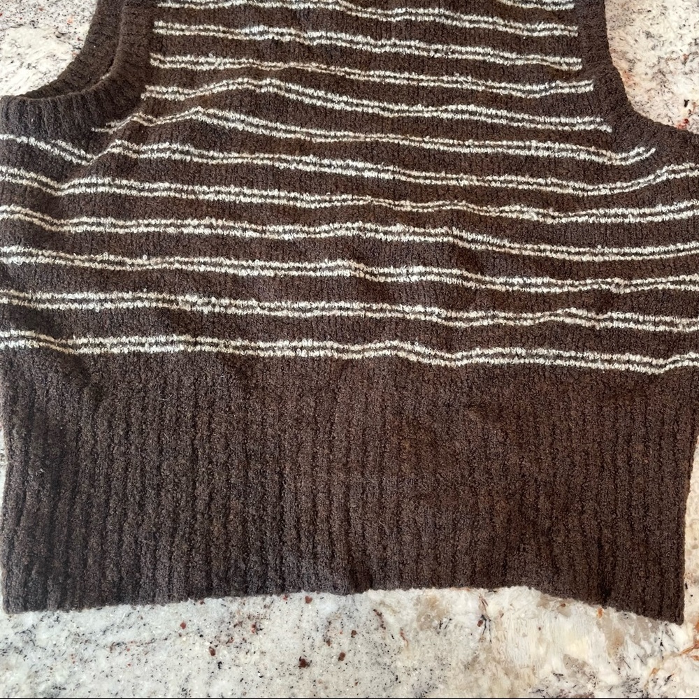 Cute vintage sweater vest - Picture 8 of 8
